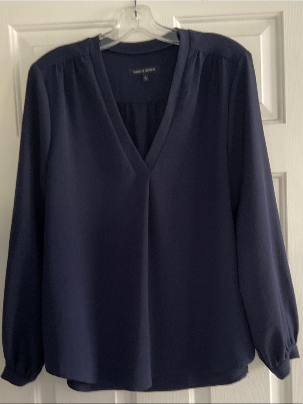 Supply & Demand Deep Navy V-Neck Long Sleeve Tunic